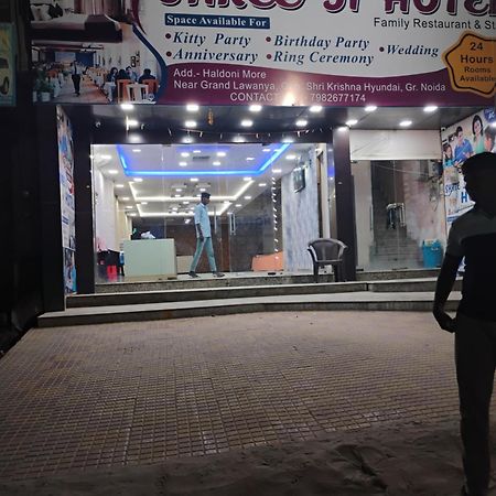 Hotel Shree Ji à Greater Noida Extérieur photo