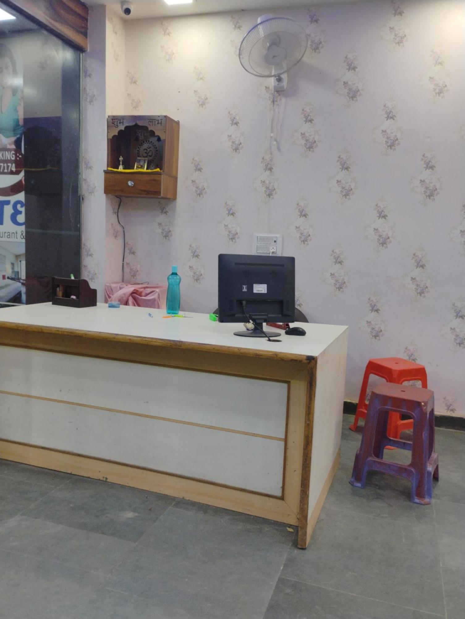 Hotel Shree Ji à Greater Noida Extérieur photo