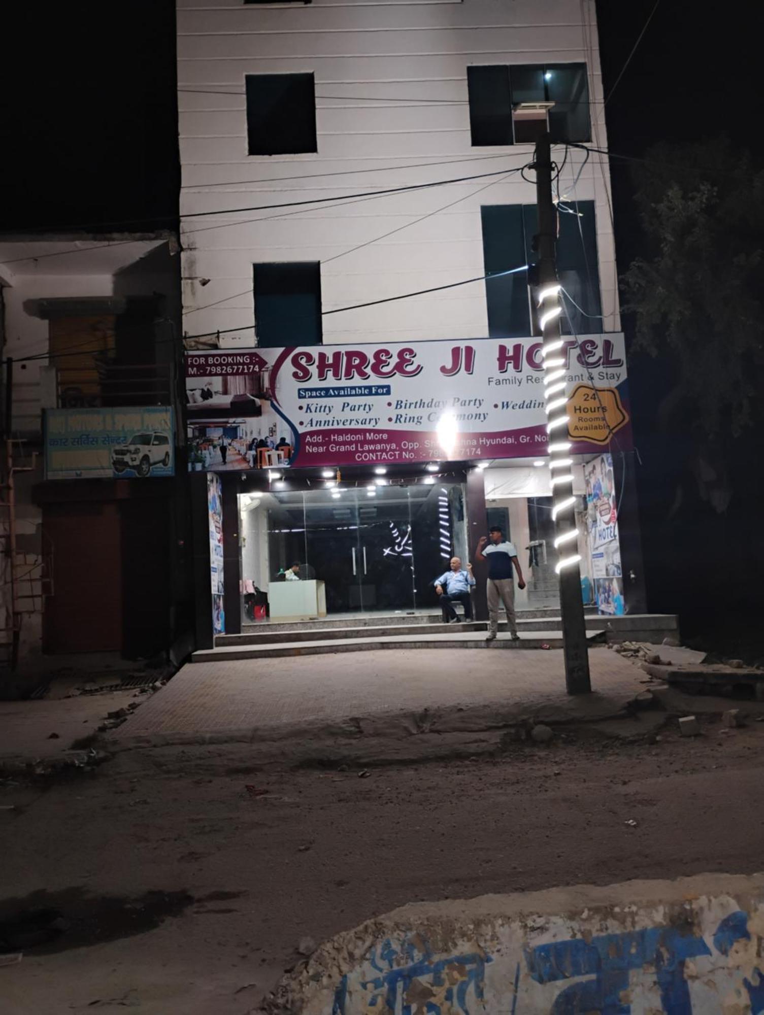 Hotel Shree Ji à Greater Noida Extérieur photo